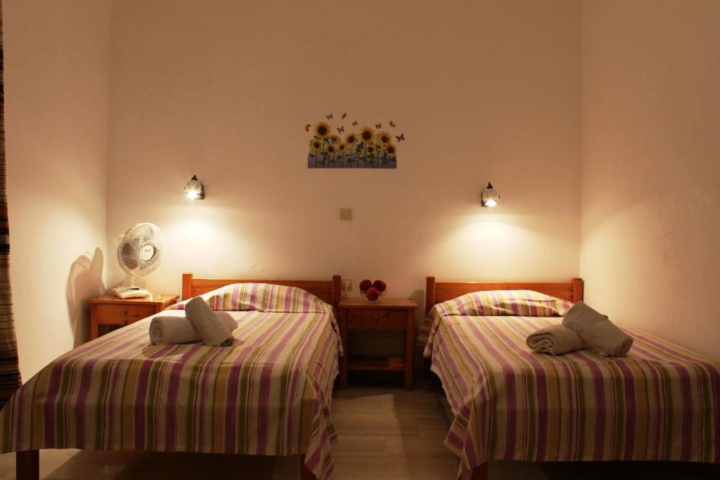 Violetta Aparthotel Chora  Ngoại thất bức ảnh