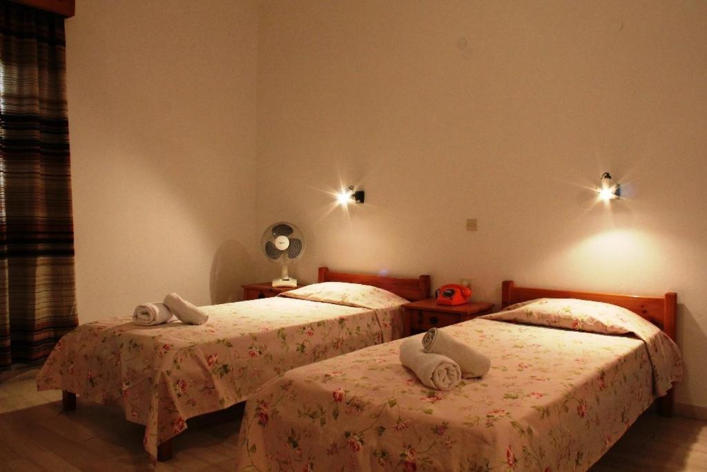 Violetta Aparthotel Chora  Ngoại thất bức ảnh